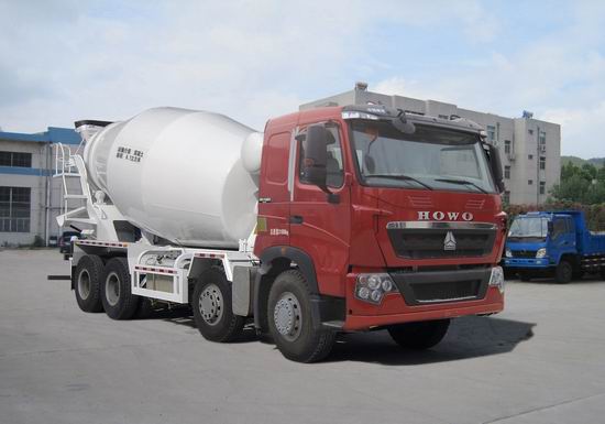豪沃前四后八水泥搅拌车