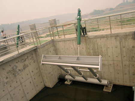 > 扬州滗水器